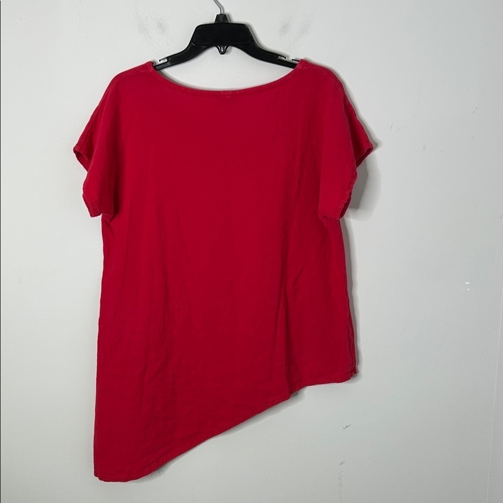 Oh My Gauze! Red Daytona Cotton Asymmetrical Top - Picture 5 of 6